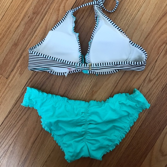 Victoria’s Secret Bikini Set - Picture 2 of 6